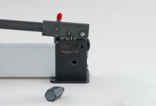 Handpumpenzubehör Manometeranbau seitlich am Pumpenkopf