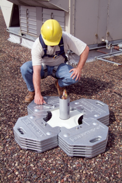 Anwendung des Einzelgewichtsankers auf Flachdach